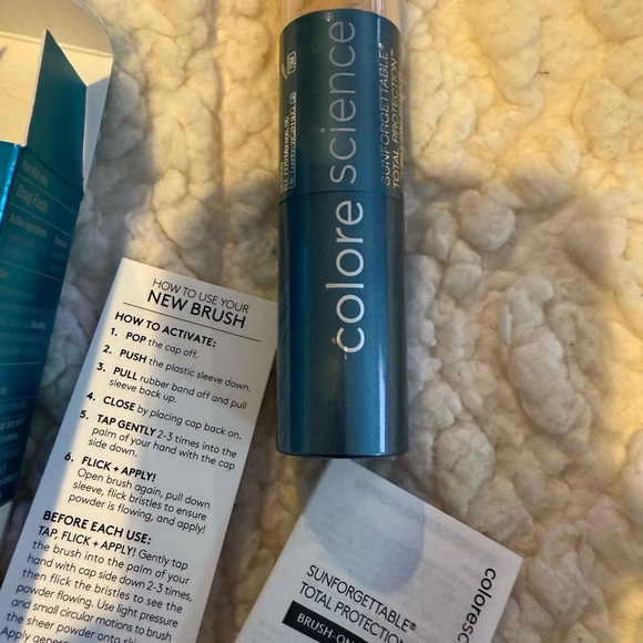 Colorscience Sunforgettable® Total Protection® Brush-On Shield SPF 50 Medium New - Picture 6 of 7